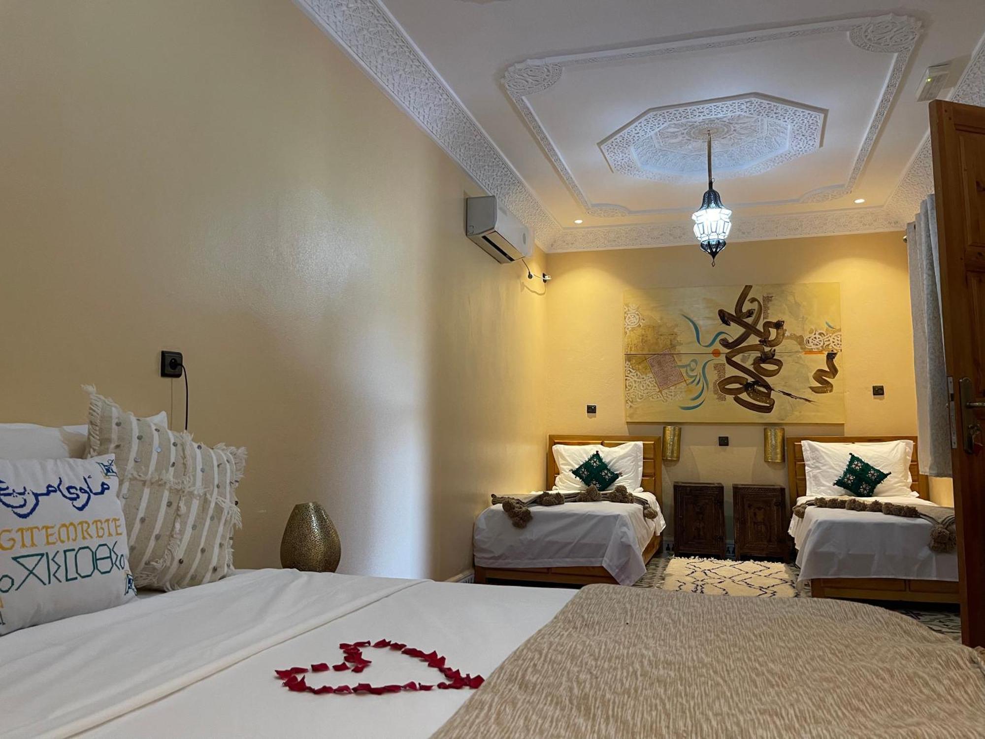 Gite Marbie Maison Rurale, Une Experience Naturelle Unique, Au Coeur Du Moyen Atlas, Maroc Kasba Tibouda Ngoại thất bức ảnh
